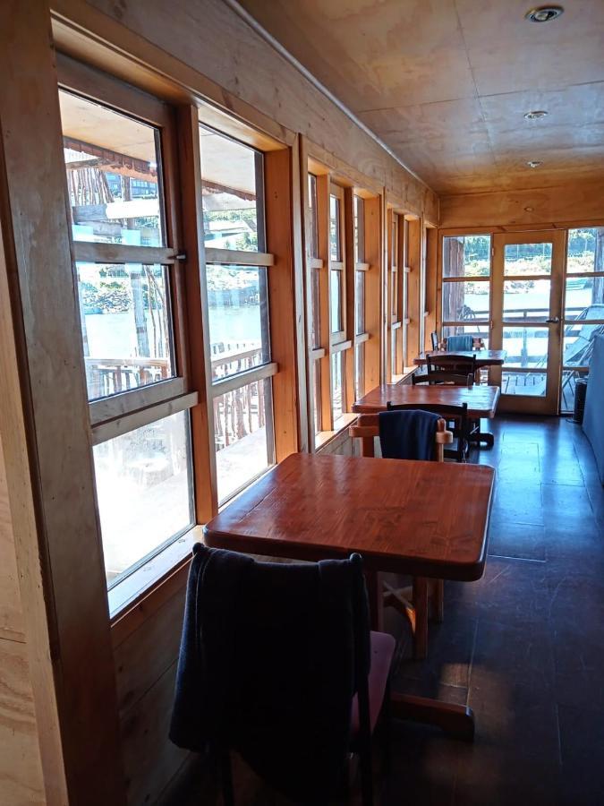 Hostal Palafito Waiwen Castro Eksteriør bilde