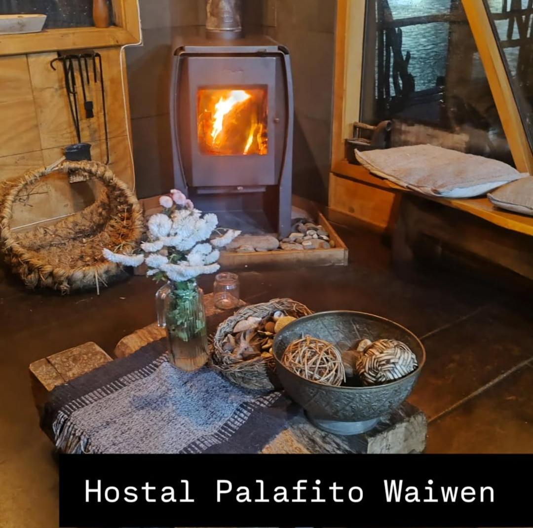 Hostal Palafito Waiwen Castro Eksteriør bilde